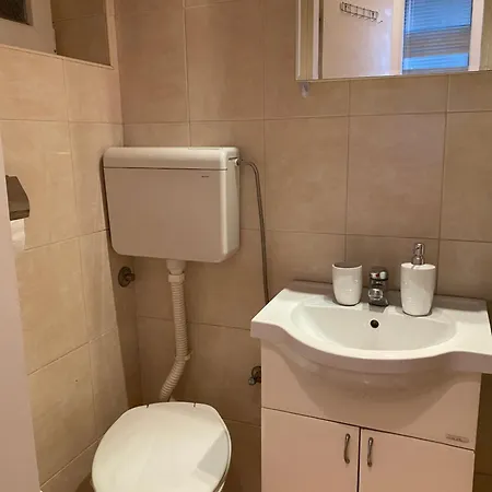 Golden 88 Apartment *